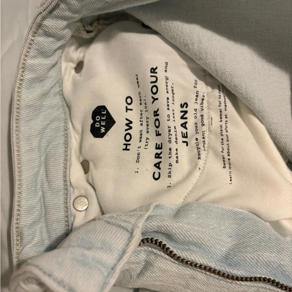 Madewell Light Wash Denim Jeans - Picture 5 of 7